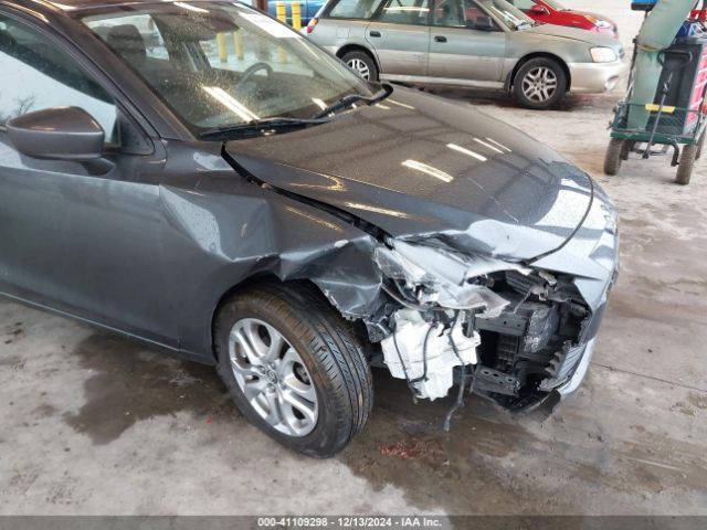 3MYDLBYV4HY152094 Toyota YARIS IA