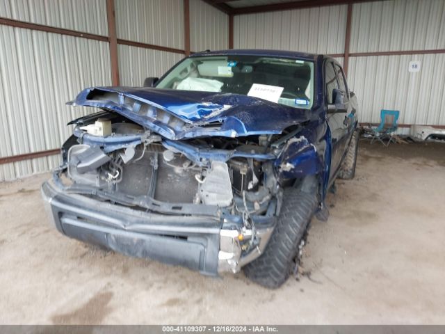 5TFEY5F18EX158063 Toyota Tundra Sr5 5.7l V8