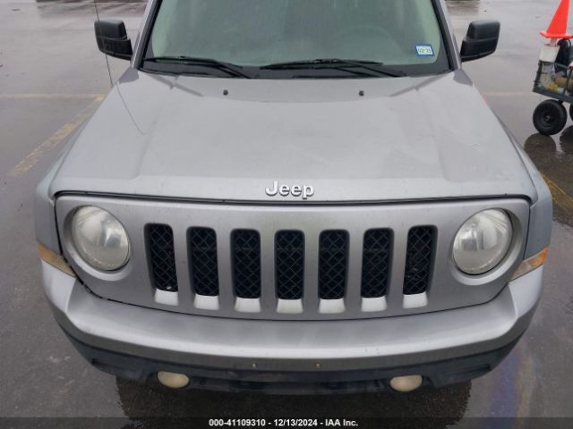 1C4NJPBA8FD177933 Jeep Patriot Sport
