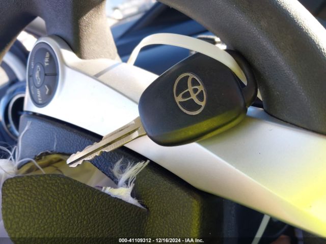 JTDKDTB36F1114478 Toyota Prius C Two