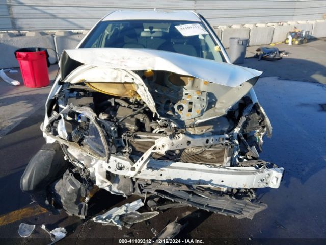 JTDKDTB36F1114478 Toyota Prius C Two