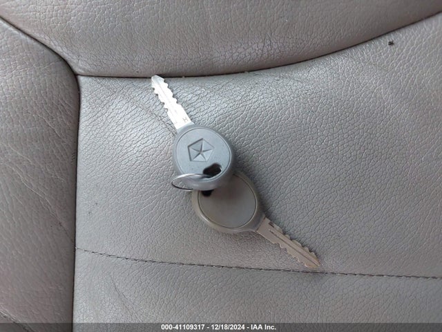 Aukcja sprzedaży 2002 Chrysler Town & Country Lxi, vin: 2C4GP54L62R787976, numer aukcji: 41109317