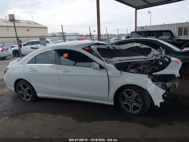 Mercedes-Benz CLA 250 2019 WDDSJ4EB1KN718062 Image 13