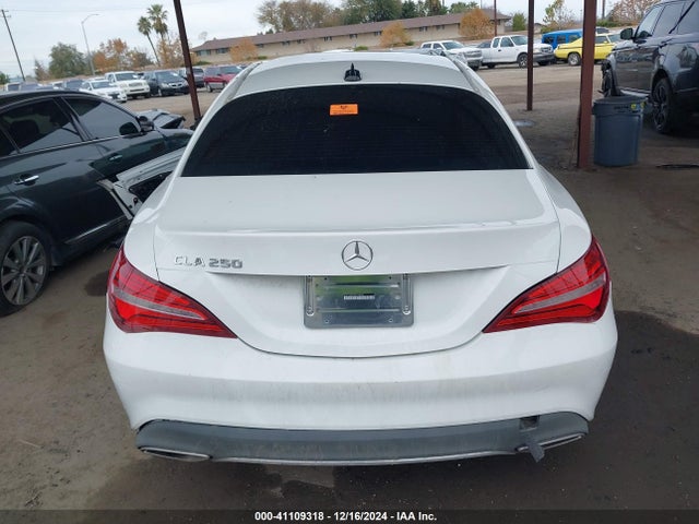 Mercedes-Benz CLA 250 2019 WDDSJ4EB1KN718062 Image 16