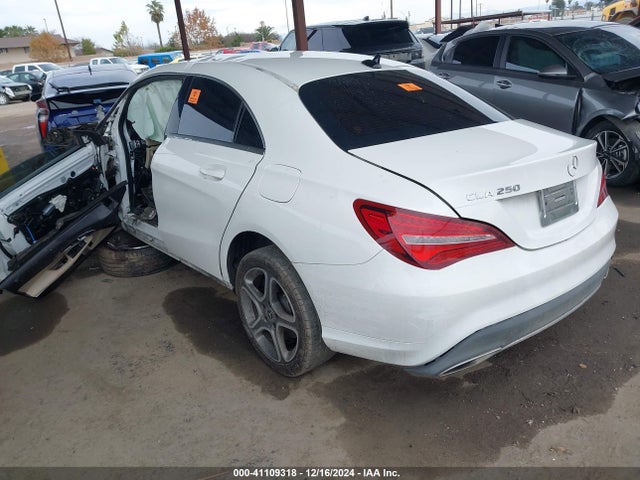 Mercedes-Benz CLA 250 2019 WDDSJ4EB1KN718062 Image 3