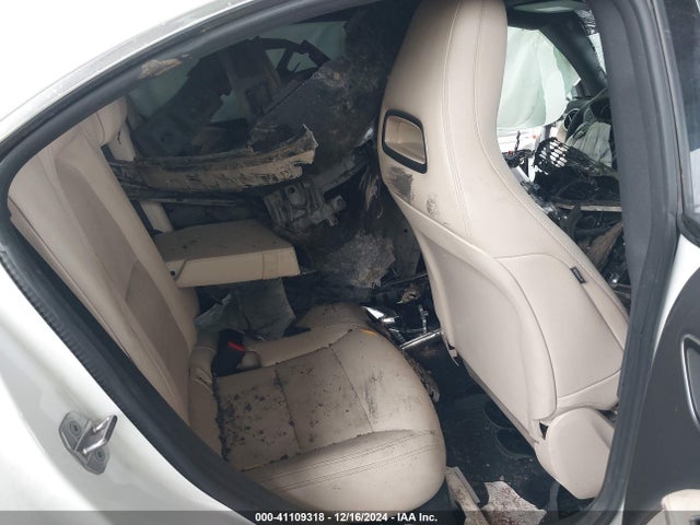 Mercedes-Benz CLA 250 2019 WDDSJ4EB1KN718062 Image 8