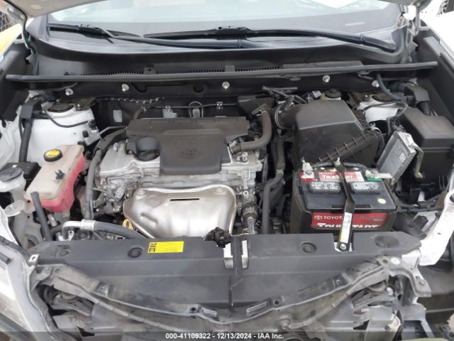 2T3RFREV4FW257665 Toyota Rav4 Xle