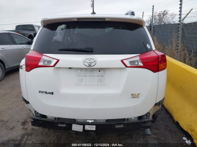 2T3RFREV4FW257665 Toyota Rav4 Xle