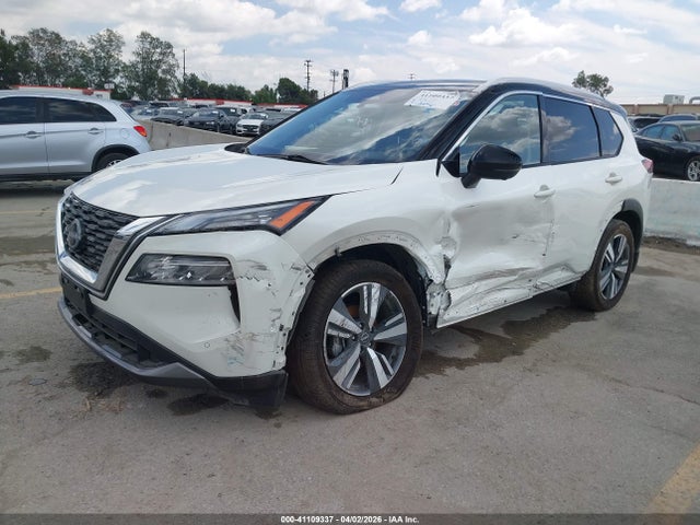 JN8BT3CAXPW408202 Nissan Rogue Sl Fwd
