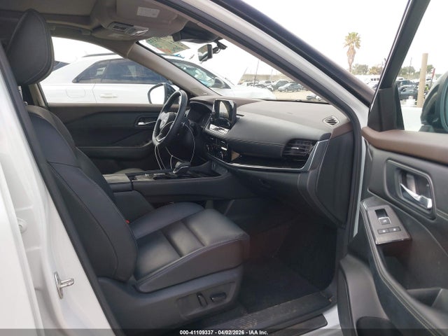 JN8BT3CAXPW408202 Nissan Rogue Sl Fwd
