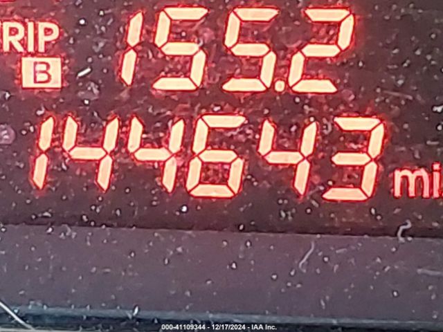 5XYKTCA62EG446690 KIA SORENTO LX