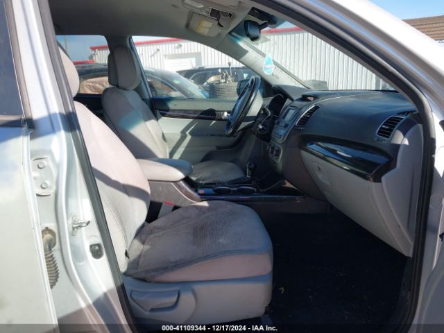 5XYKTCA62EG446690 KIA SORENTO LX