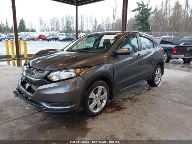 Honda HR-V LX 2016 3CZRU6H3XGM717908 Image 2