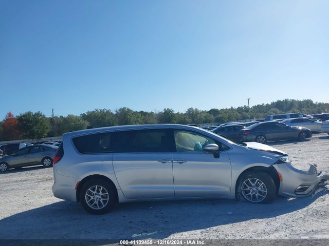 Chrysler Pacifica Touring L 2023 2C4RC1BG9PR571548 Image 12