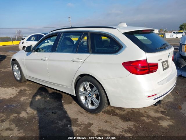 WBA8K3C52HK679241 BMW 330i Xdrive