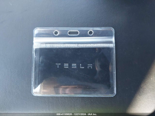 2021 TESLA MODEL Y 5YJYGDEE4MF259589 Photo 10