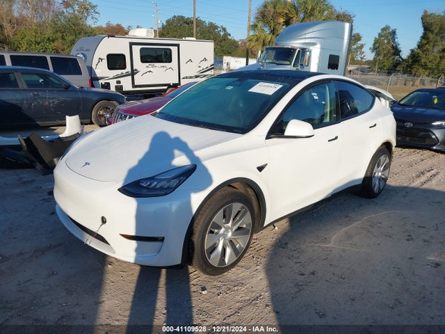 2021 TESLA MODEL Y 5YJYGDEE4MF259589 Photo 1