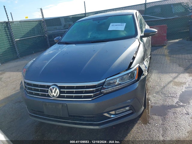 1VWBT7A33GC058515 Volkswagen Passat 1.8t Se