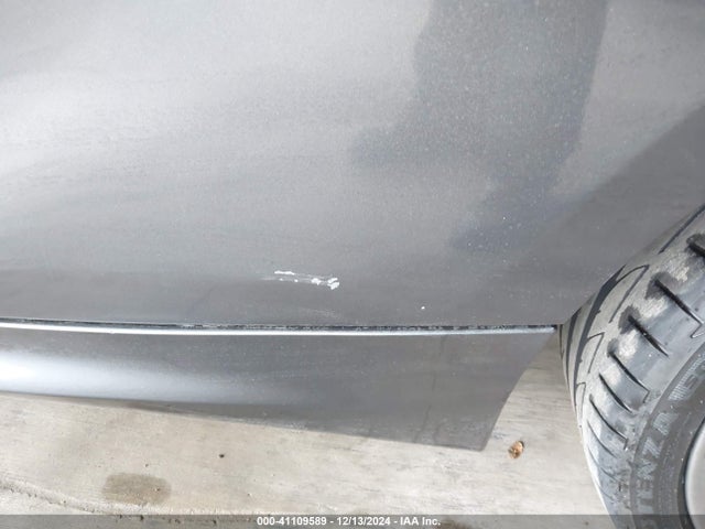 WBA2K9C52HV647106 BMW 230I