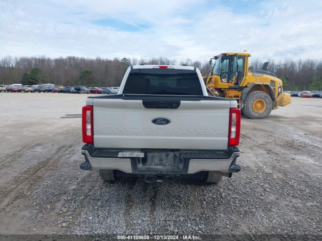 1FT7W2BN2REC81588 Ford F-250 Xlt