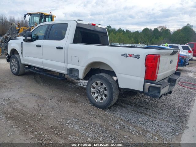 1FT7W2BN2REC81588 Ford F-250 Xlt