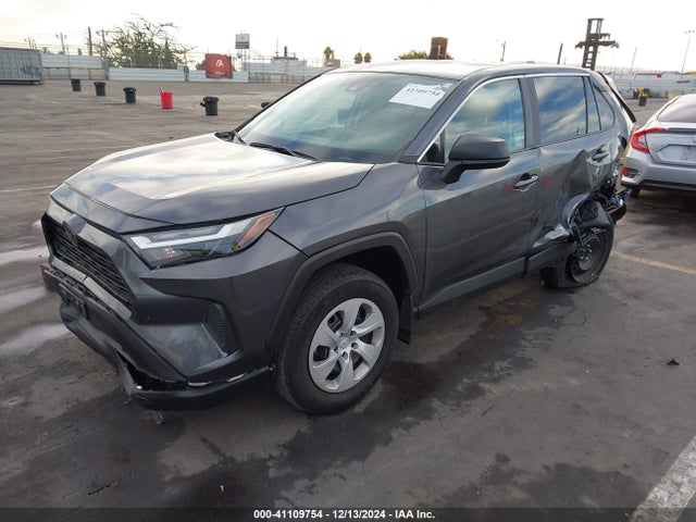 Toyota RAV4 LE 2023 2T3H1RFV9PW297752 Image 2