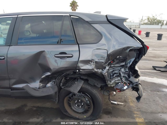 Toyota RAV4 LE 2023 2T3H1RFV9PW297752 Image 6