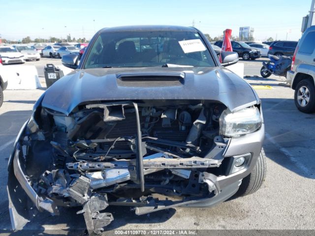 3TMAZ5CN8HM049342 Toyota Tacoma Trd Sport