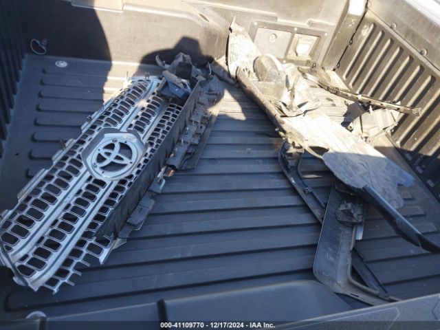 3TMAZ5CN8HM049342 Toyota Tacoma Trd Sport
