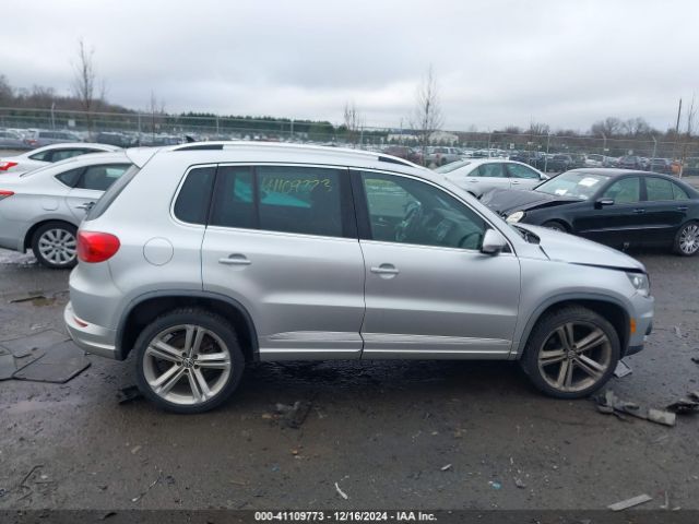 WVGAV7AX5GW025022 Volkswagen Tiguan R-line