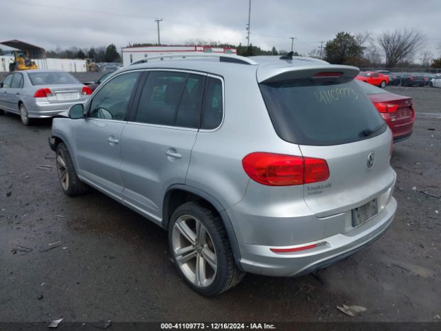 WVGAV7AX5GW025022 Volkswagen Tiguan R-line