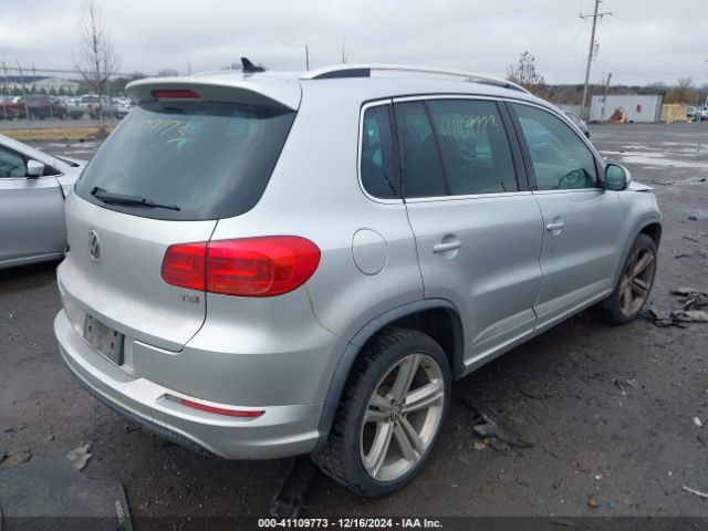 WVGAV7AX5GW025022 Volkswagen Tiguan R-line
