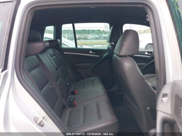 WVGAV7AX5GW025022 Volkswagen Tiguan R-line