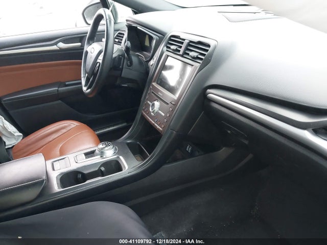 Ford Fusion Titanium 2020 3FA6P0K91LR174722 Image 5