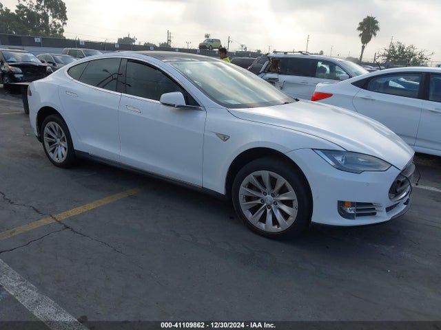 2013 TESLA MODEL S 5YJSA1DN5DFP27711 Photo 0