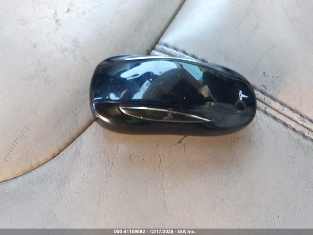 2013 TESLA MODEL S 5YJSA1DN5DFP27711 Photo 10