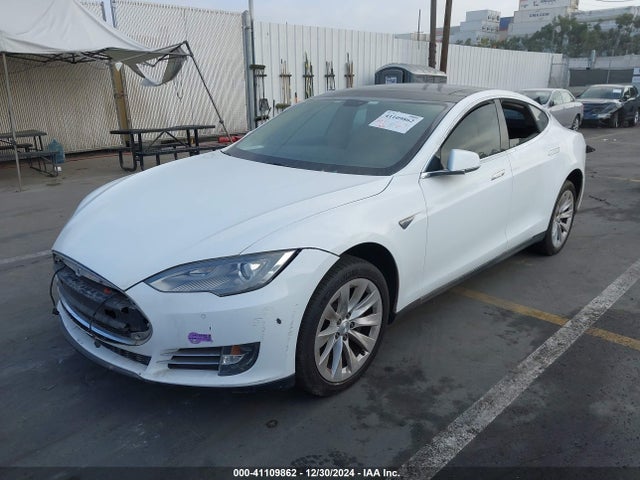 2013 TESLA MODEL S 5YJSA1DN5DFP27711 Photo 1