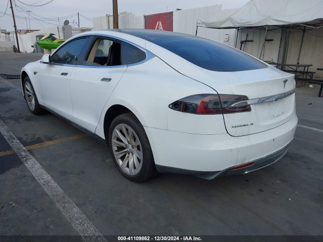 2013 TESLA MODEL S 5YJSA1DN5DFP27711 Photo 2