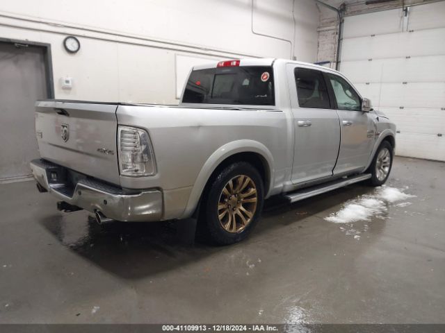 2013 RAM 1500 1C6RR7PT2DS619772 Photo 3