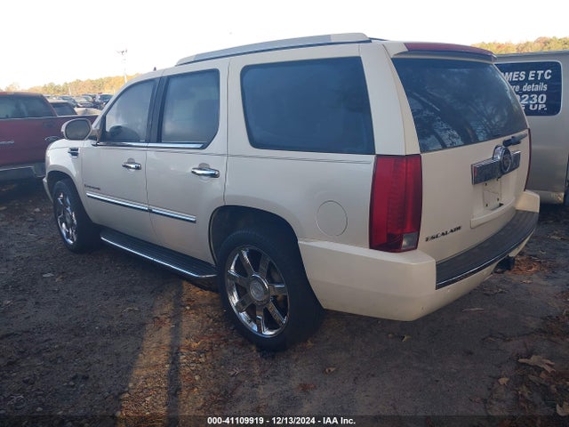 2007 CADILLAC ESCALADE 1GYFK638X7R143837 Photo 2