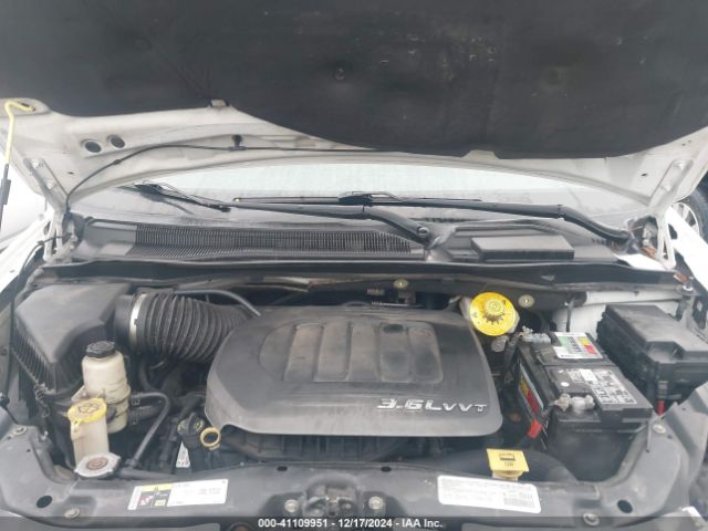 2C4RC1CG8ER184470 Chrysler Town & Country Touring-l