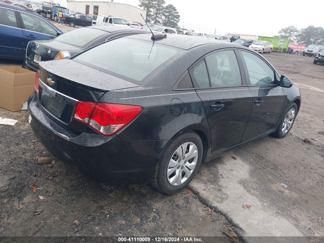 1G1PA5SH4F7150620 Chevrolet Cruze Ls Auto