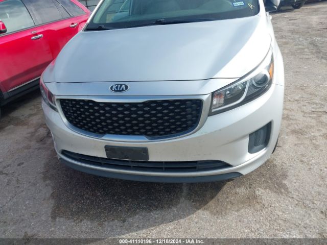 KNDMB5C16G6134189 KIA SEDONA LX