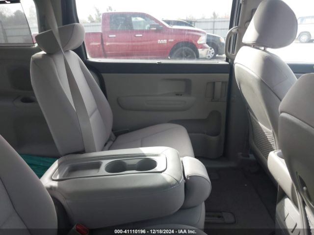 KNDMB5C16G6134189 KIA SEDONA LX