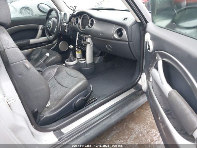 2004 MINI COOPER S WMWRE33414TD82293 Photo 4