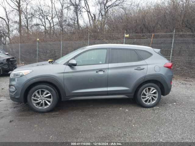 KM8J33A43GU101059 Hyundai TUCSON SE