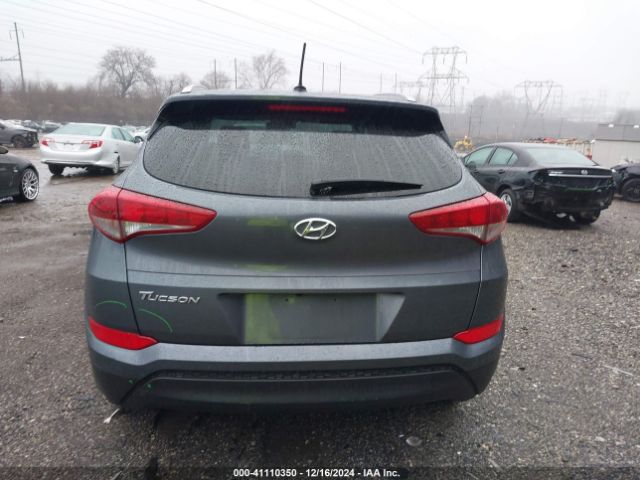 KM8J33A43GU101059 Hyundai TUCSON SE