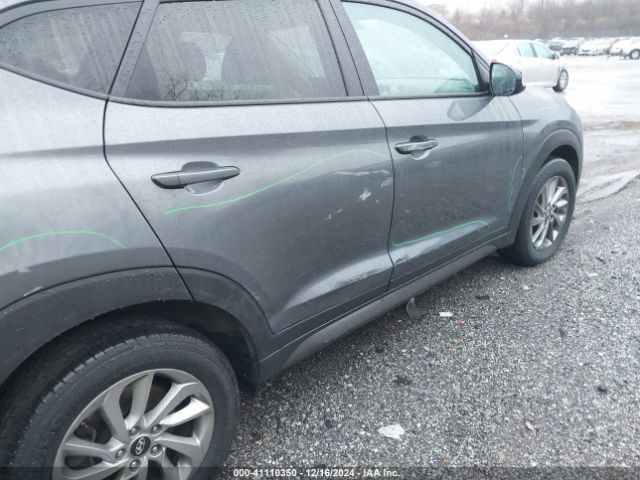 KM8J33A43GU101059 Hyundai TUCSON SE
