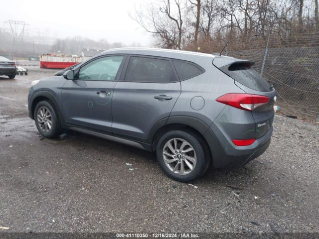 KM8J33A43GU101059 Hyundai TUCSON SE