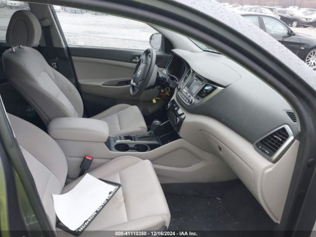 KM8J33A43GU101059 Hyundai TUCSON SE